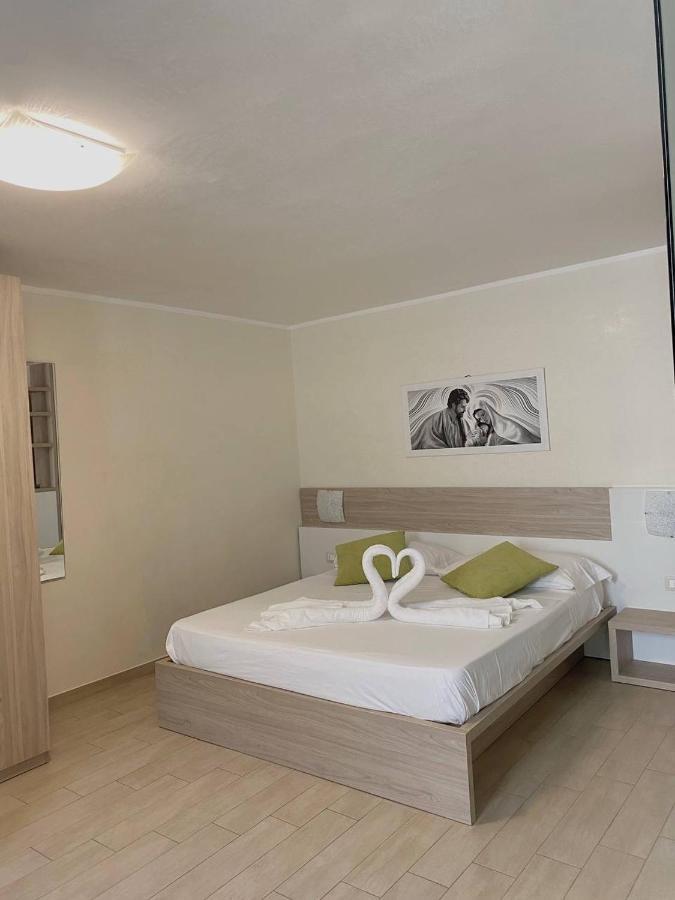 Viola Appartement Porto Cesareo Buitenkant foto