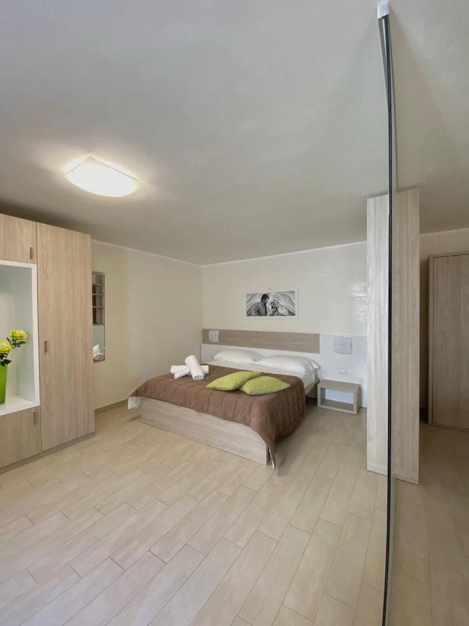 Viola Appartement Porto Cesareo Buitenkant foto